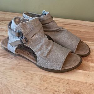 Blowfish Canvas Ruched Peep Toe Bootie Buckle Lagenlook Sandals